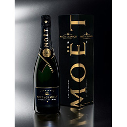 Moet & Chandon Champagne Nectar Imperial Cadeau 0,75ltr