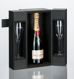 Moet Chandon champagne Brut 75cl in zwarte geschenkdoos met 2 kristallen flûtes